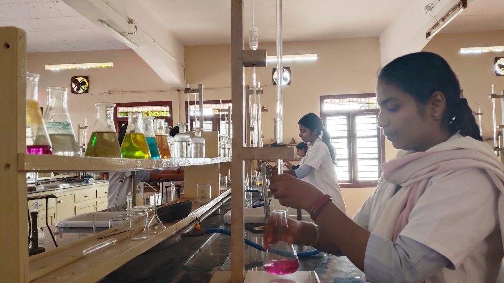Chemistry Lab (5)