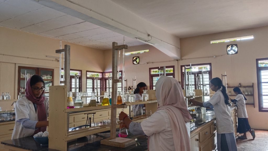 Chemistry Lab (7)